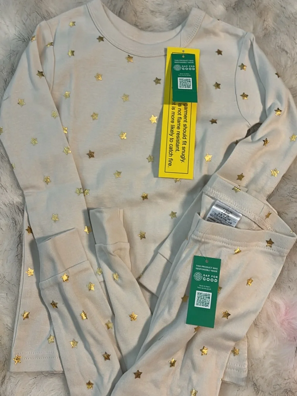 GAP Cream Pajama Set with Gold Stars